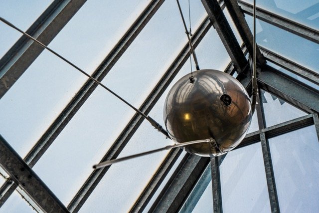 1:1 Modell des ersten Satelliten Sputnik 1